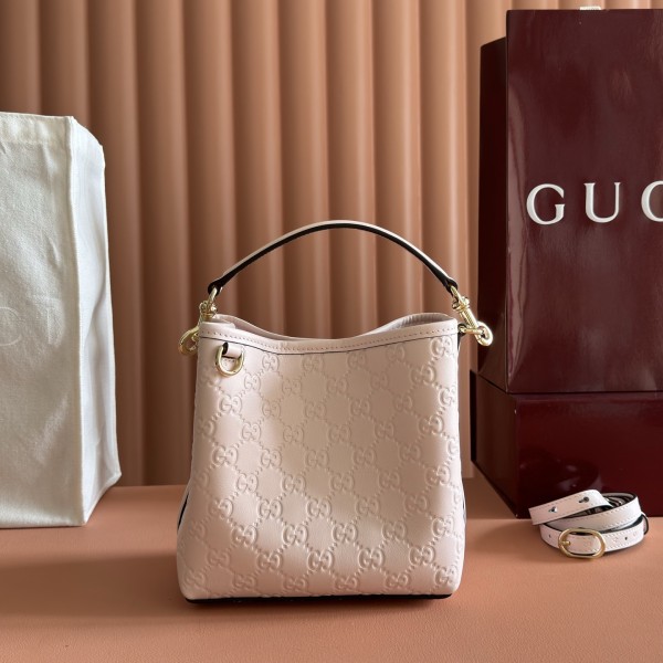 Gucci 구찌 Emblem