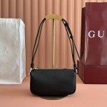 Gucci 구찌 Half Horsebit (Small)