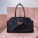 MiuMiu 미우미우 아방뛰르 나파 가죽 백 (라지)