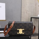 Celine 셀린느 Triomphe 호보
