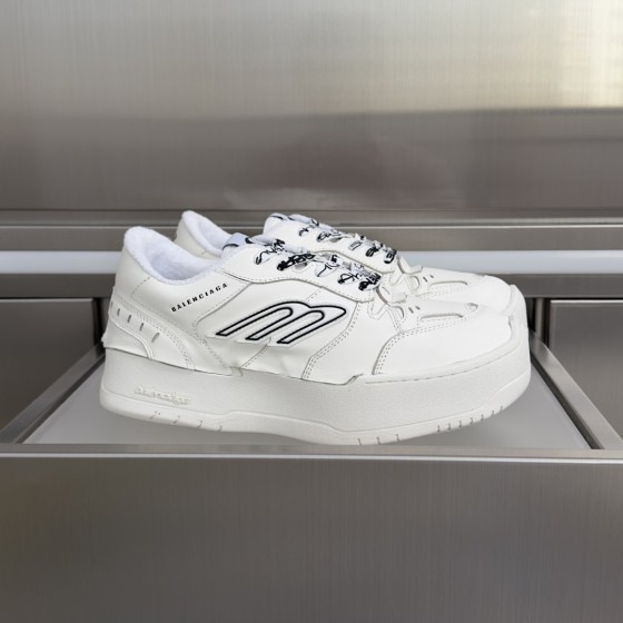 Balenciaga 발렌시아가 Hamptons Sneaker