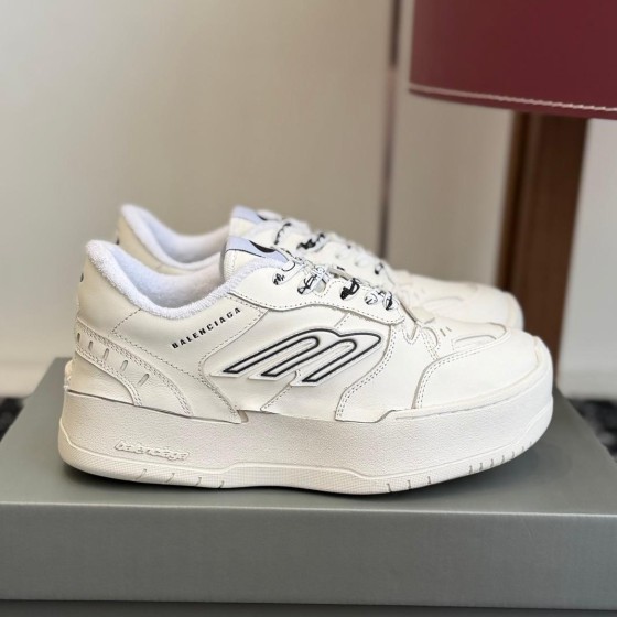 Balenciaga 발렌시아가 Hamptons Worn-Out 26FW