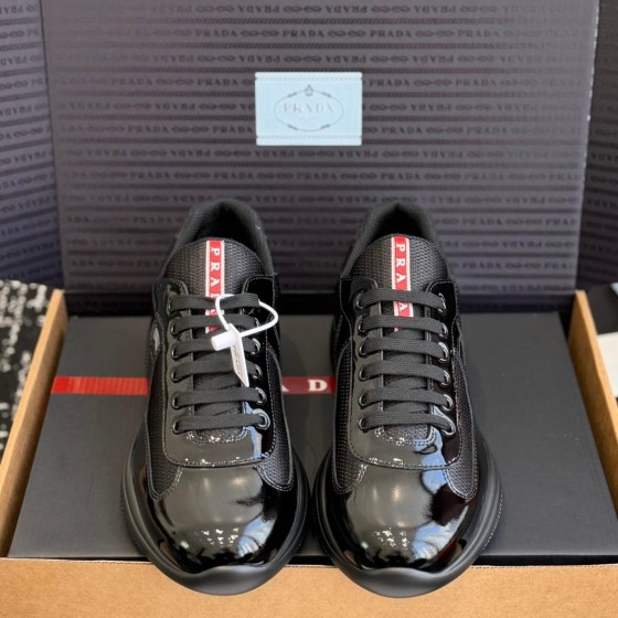 Prada 프라다 스니커즈