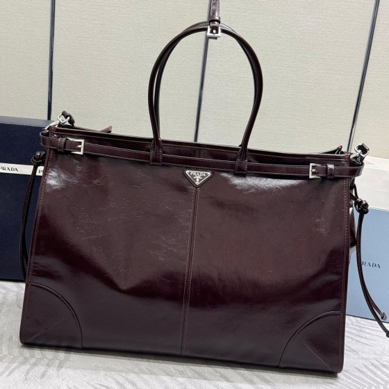Prada 프라다 보니 엑스트라 라지 가죽 핸드백
