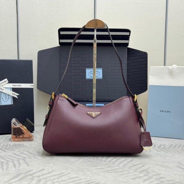 Prada 프라다 Aimee (Small)