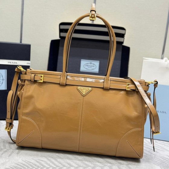 Prada 프라다 보니 라지 가죽 핸드백