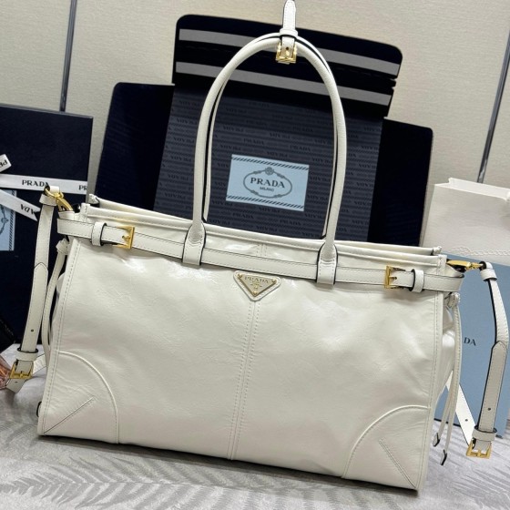 Prada 프라다 라지 가죽 핸드백 블랙