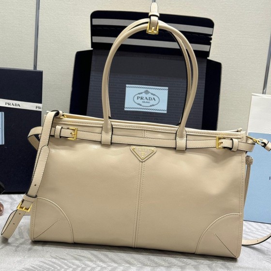 Prada 프라다 라지 가죽 핸드백