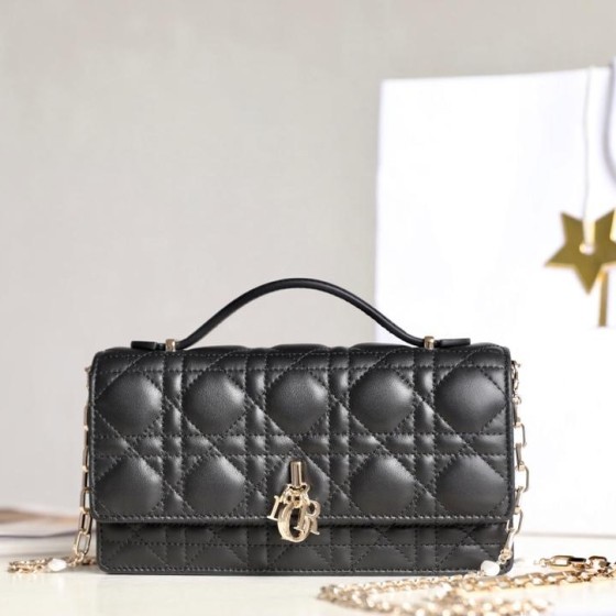 My Dior 디올 (Woc Dior )