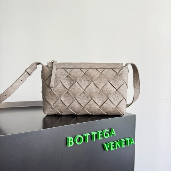 BOTTEGA VENETA 보테가 베네타 Diago