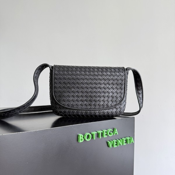 BOTTEGA VENETA 보테가 베네타 Veneto