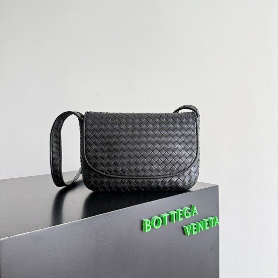 BOTTEGA VENETA 보테가 베네타 Veneto