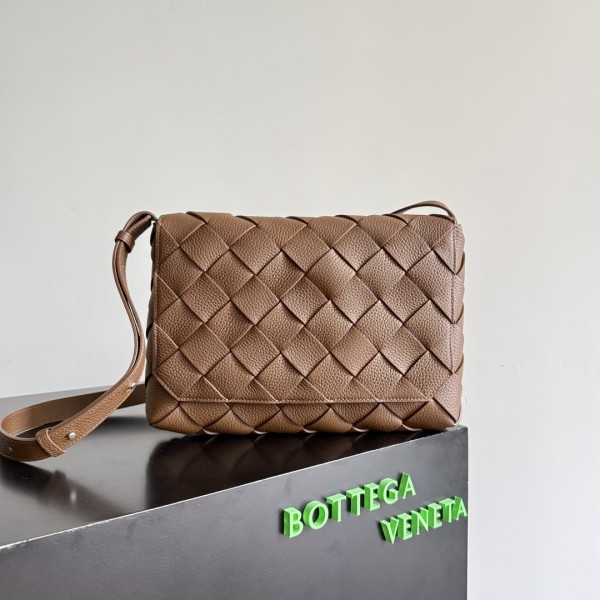 BOTTEGA VENETA 보테가 베네타 Diago