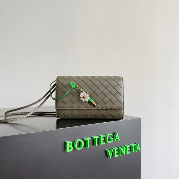 Bottega Veneta 보테가 베네타 Andiamo