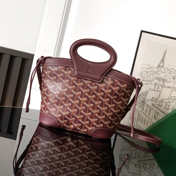 Goyard 고야드 Beluga