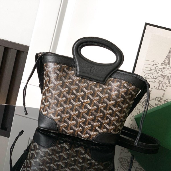 Goyard 고야드 Beluga