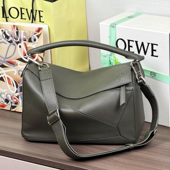 Loewe 로에베 Puzzle