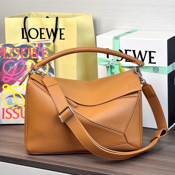 Loewe 로에베 Puzzle