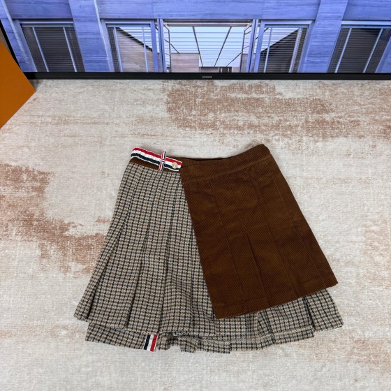 THOM BROWNE 톰브라운 스커트