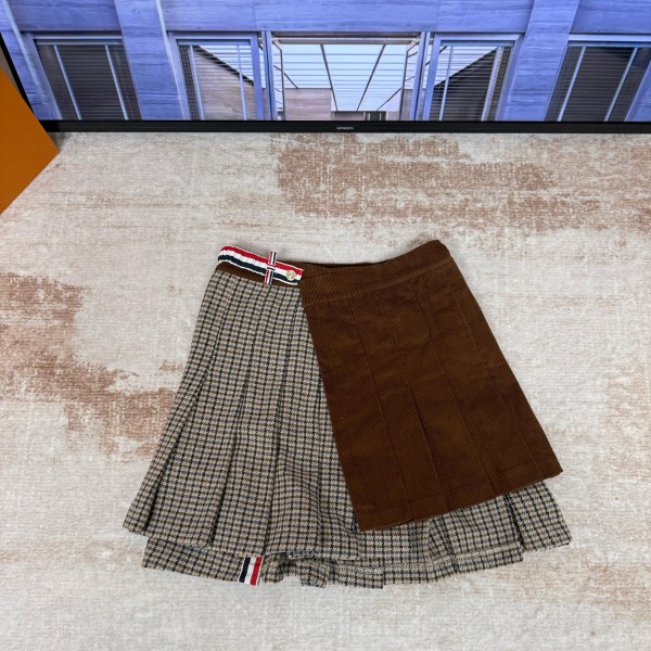 THOM BROWNE 톰브라운 스커트