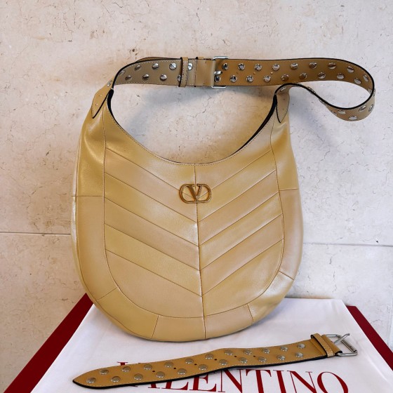 Valentino 발렌티노 GARAVANI HOBO