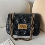 Valentino 발렌티노 GARAVANI QUILTIE 67