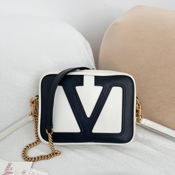 VALENTINO 발렌티노 GARAVANI VIVA SUPERSTAR