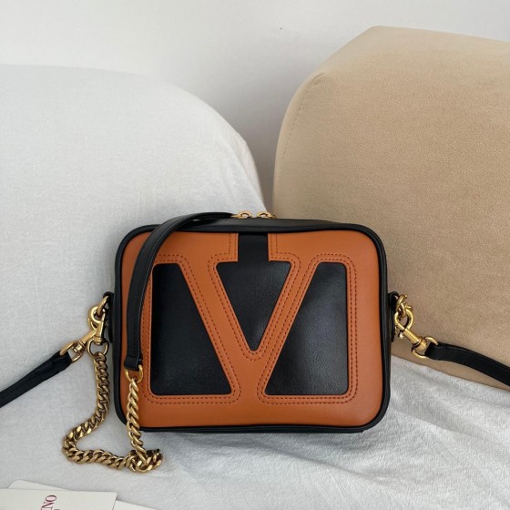 VALENTINO 발렌티노 GARAVANI VIVA SUPERSTAR