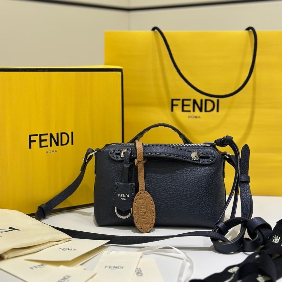 FENDI 펜디 By The Way Selleria