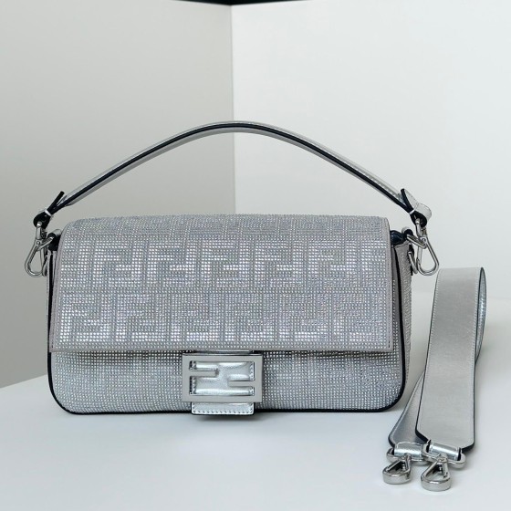 Fendi 펜디 BAGUETTE