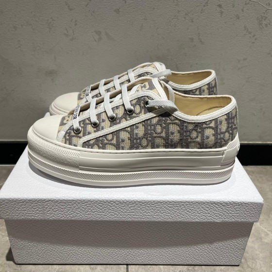 Dior 디올 Walk‘n’Dior