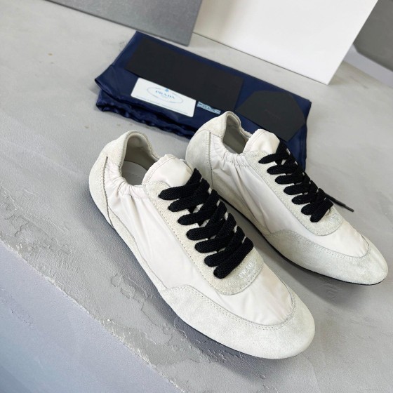 Prada 프라다 스니커즈