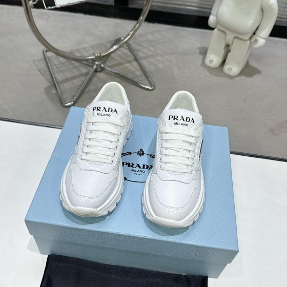 Prada 프라다 스니커즈