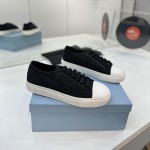 Prada 프라다 스니커즈