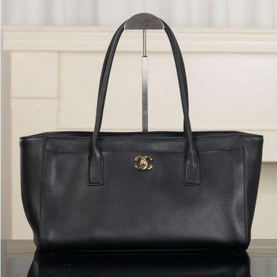 Chanel 샤넬 Carf tote