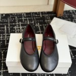 The row 더 로우