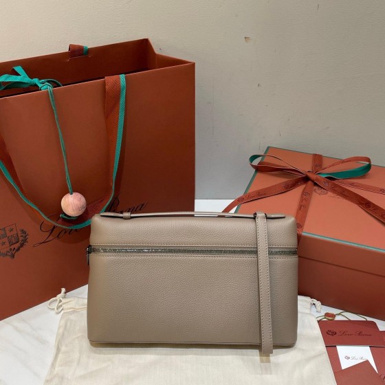 Loro Piana 로로피아나 Extra Pouch L29