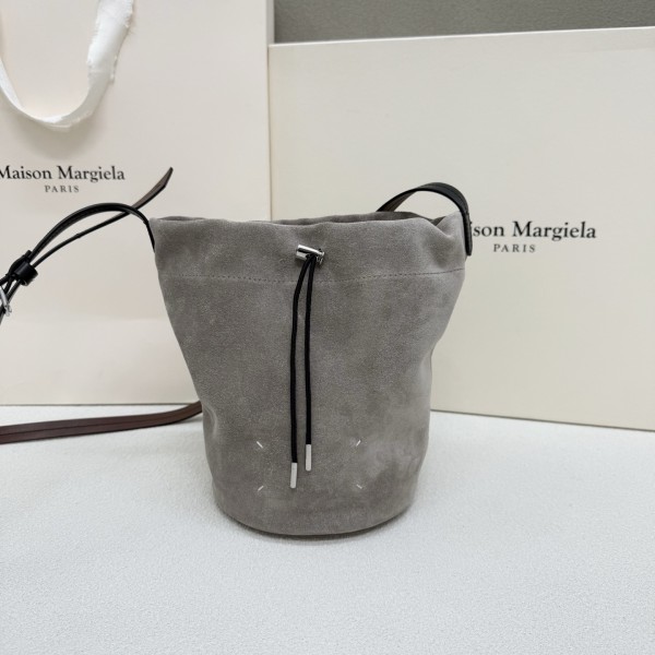 Maison Margiela 메종 마르지엘라 버킷