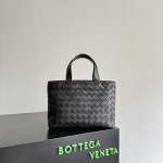 BOTTEGA VENETA 보테가 베네타 INTRECCIATO (Mini)