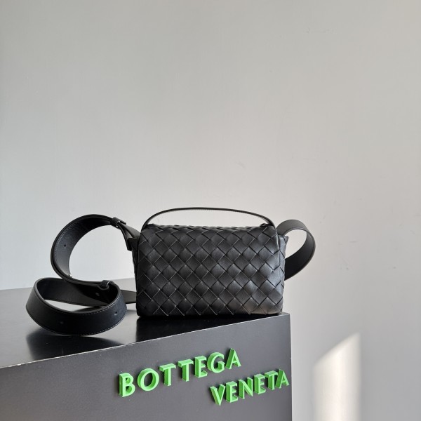 BOTTEGA VENETA 보테가 베네타 Intrecciato(Mini)