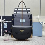 Prada 프라다 Moon