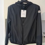 Moncler 몽클레어