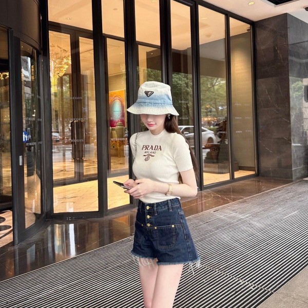 Prada 프라다 반팔니트