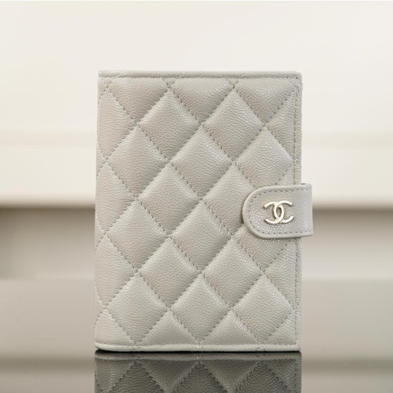 Chanel 25K 여권지갑