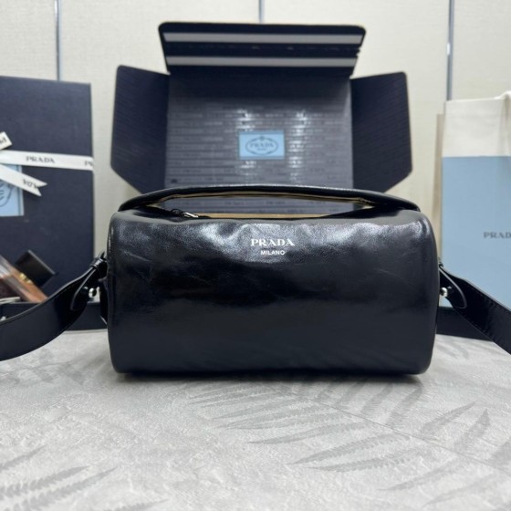 Prada 프라다 Boston