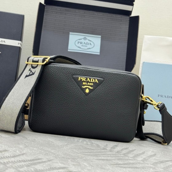 Prada 프라다 가죽백