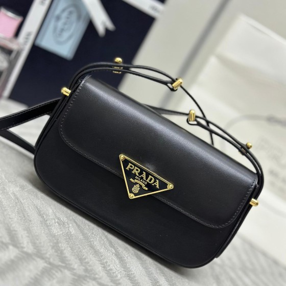 Prada 프라다