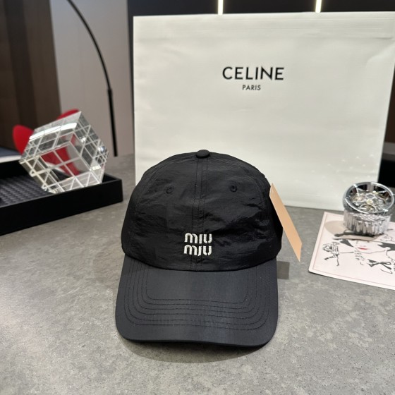 MiuMiu 미우미우 캡