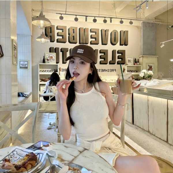 MiuMiu 미우미우 캡