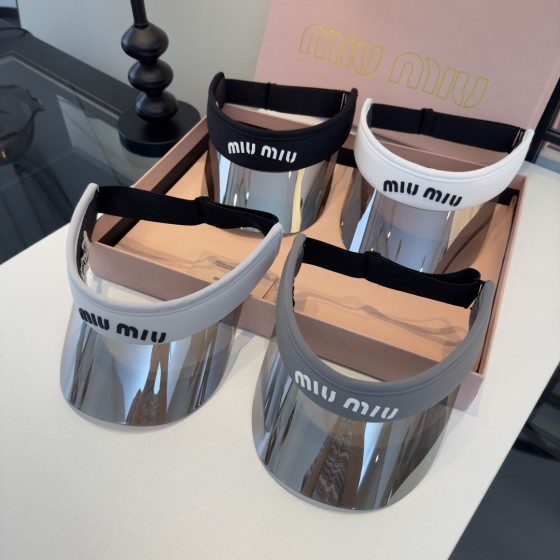MiuMiu 미우미우 바이저